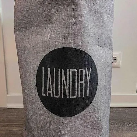 Glamorous 1br W/free Parking Apartment *